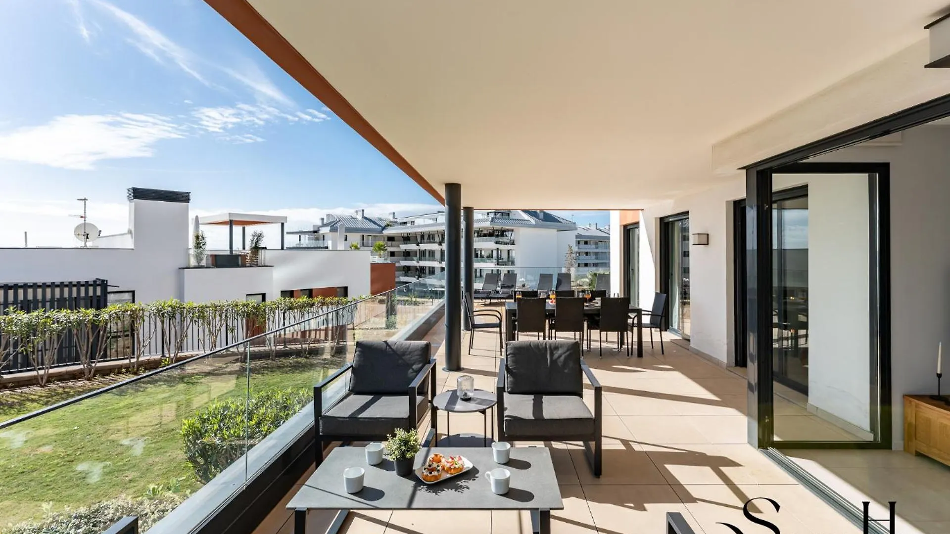 Luxury Beach Escape With Pools, Gym & Sauna Fuengirola Apartment