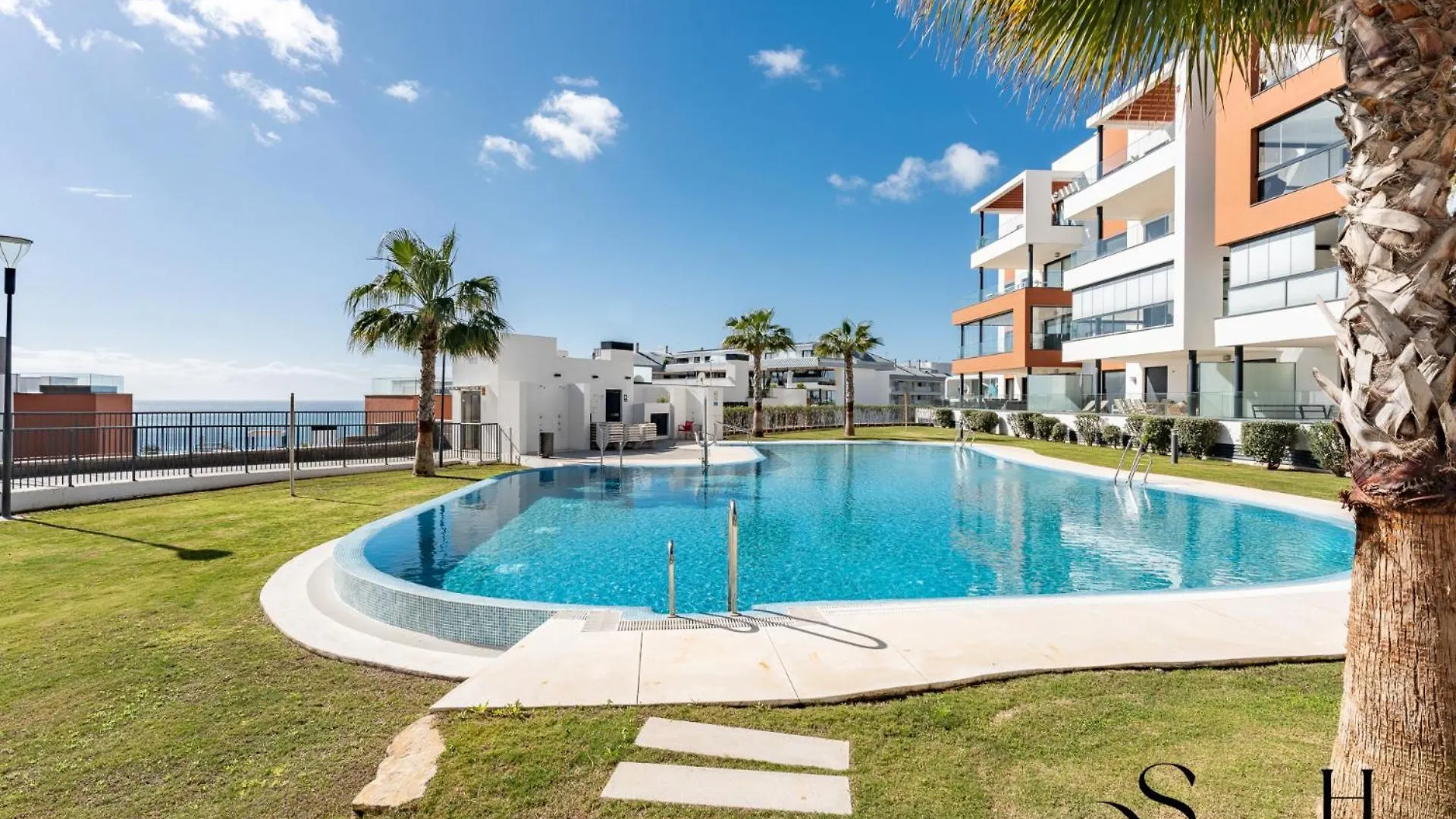 Apartment Luxury Beach Escape With Pools, Gym & Sauna Fuengirola