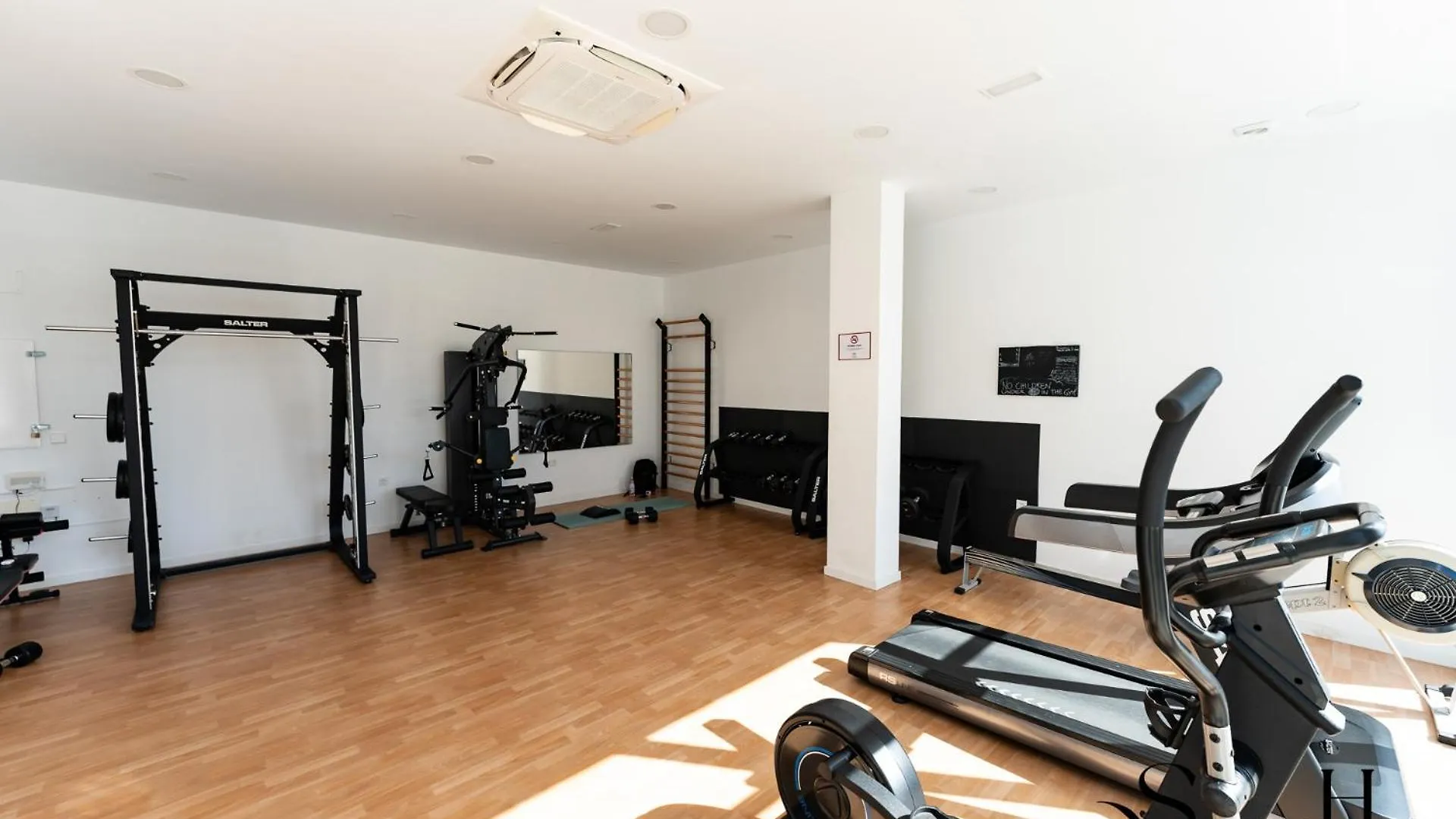 Luxury Beach Escape With Pools, Gym & Sauna Fuengirola 0*,