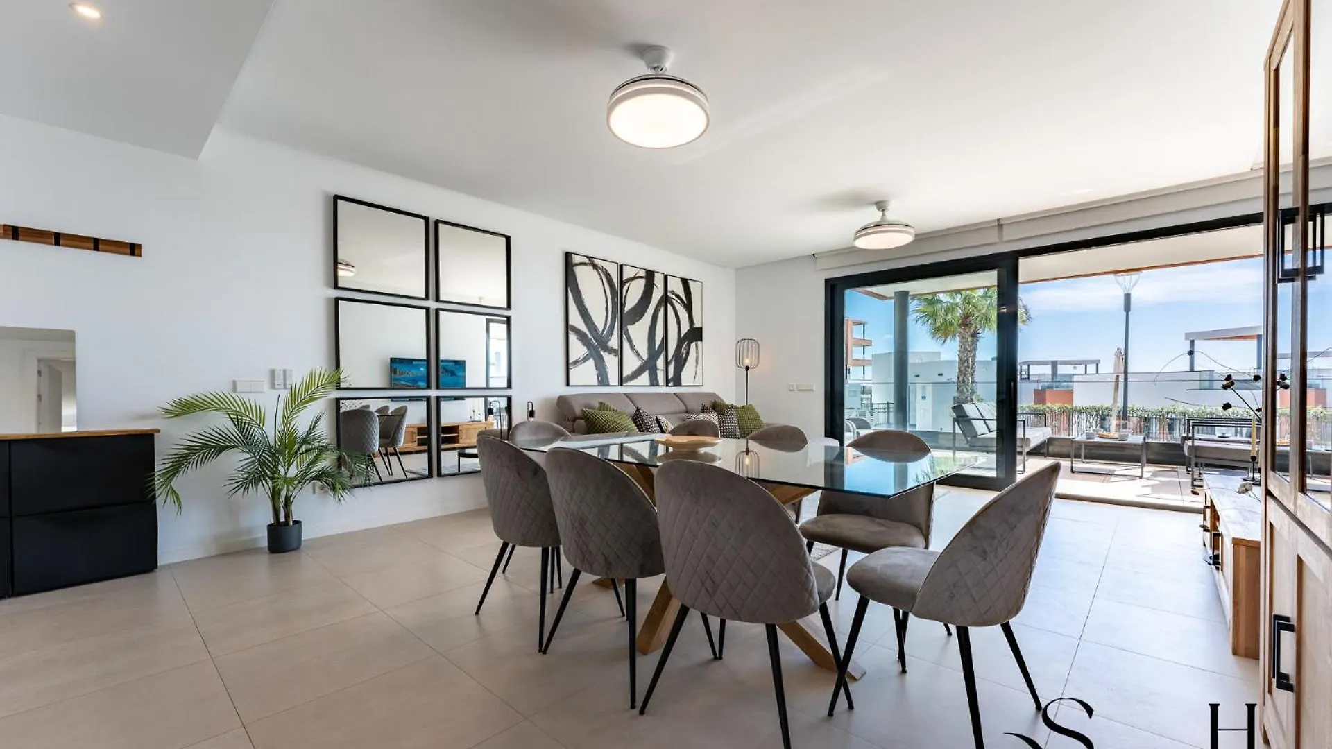 Luxury Beach Escape With Pools, Gym & Sauna Fuengirola 0*,
