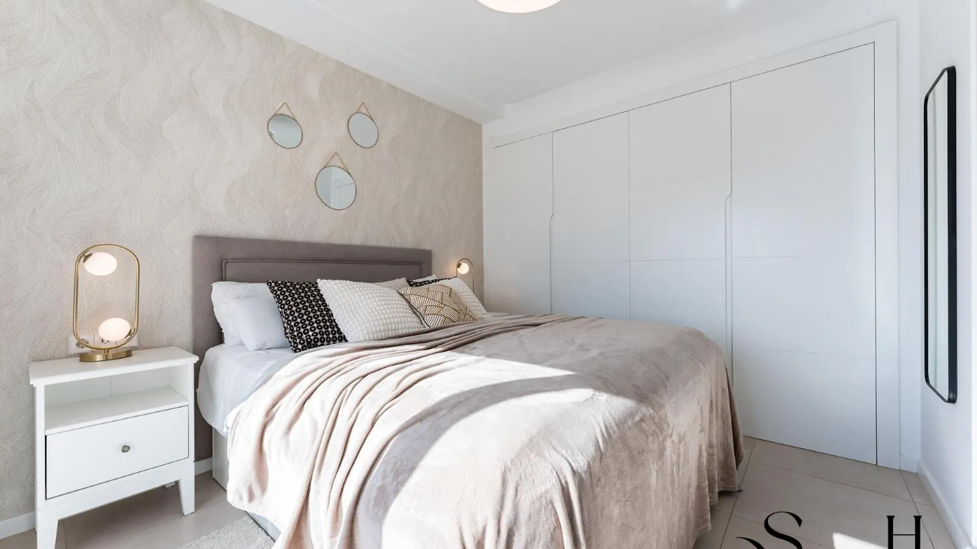 Luxury Beach Escape With Pools, Gym & Sauna Fuengirola Apartment