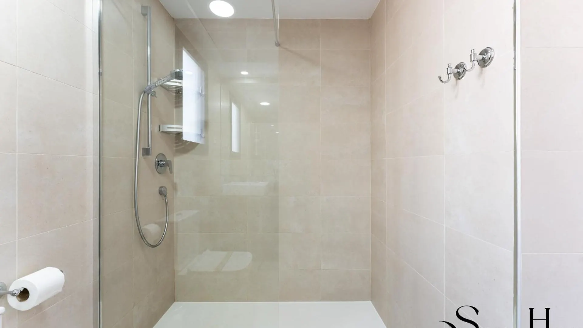 Luxury Beach Escape With Pools, Gym & Sauna Fuengirola 0*,